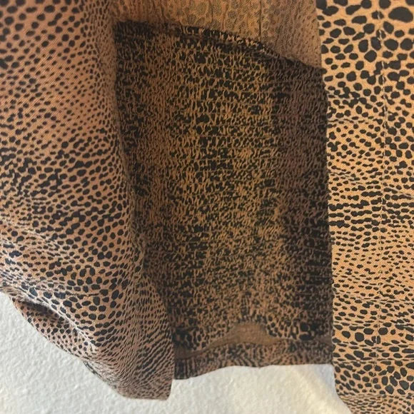 Volcom crop top‎ - Picture 4 of 4